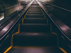 elevator-2203695_1280